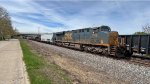 CSX 749 leads M370.